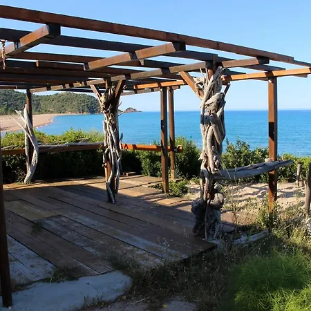 Maison D'une A Zonza A 300 M De La Plage Avec Jardin Amenage *